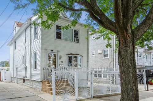 127-12 97th Ave, Jamaica, NY 11418-1023