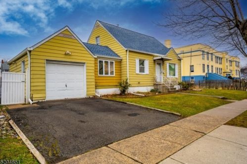 353 Grant Ave, Roselle Park, NJ 07204-2173