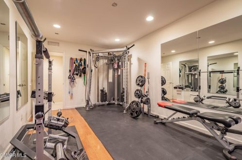 1343 4 St, Simi Valley CA 93065-3110 exterior