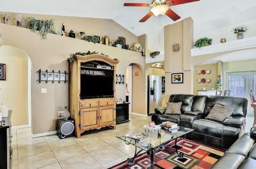 10017 Richardson Ct, Orlando, FL 32825-3825