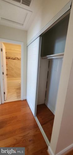 425 Reneau Way, Herndon VA  20170-4521 exterior