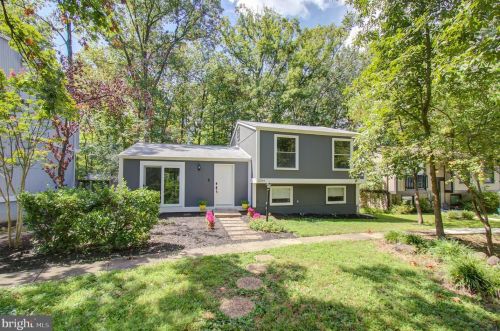 2284 Cocquina Dr, Herndon, VA 20191-1140