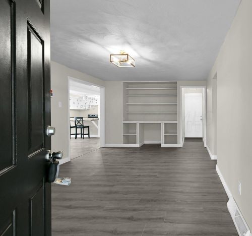 807 Warwick Ave, Zanesville, OH 43701-3866