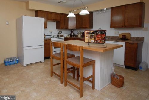 730 Nicholson Ave, Douglassville PA  19518-1569 exterior