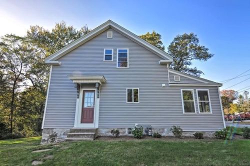 41 Lake St, Seekonk MA  02771-1711 exterior