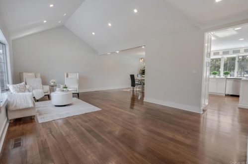 1 Fabbri Ct, Mahopac NY  10541-2001 exterior
