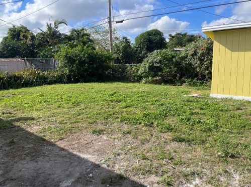 2357 Clubhouse Dr, West Palm Beach FL  33409-6233 exterior