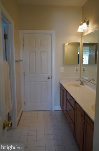 11850 Kettle Wind Dr, Nokesville VA  20181-3444 exterior