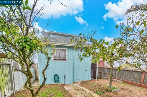 1179 Brunswick St, Daly City CA  94014-1105 exterior