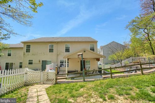 61 Crooked Dr, West Enola PA  17025-1522 exterior