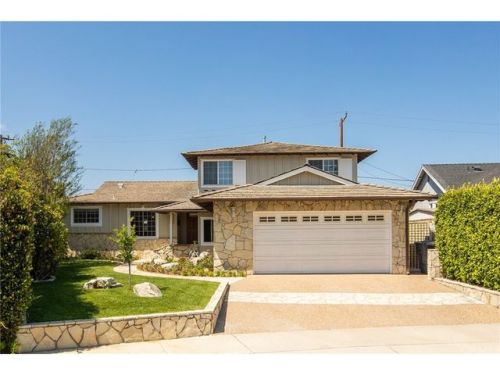 2929 229th St, Torrance, CA 90505-2811