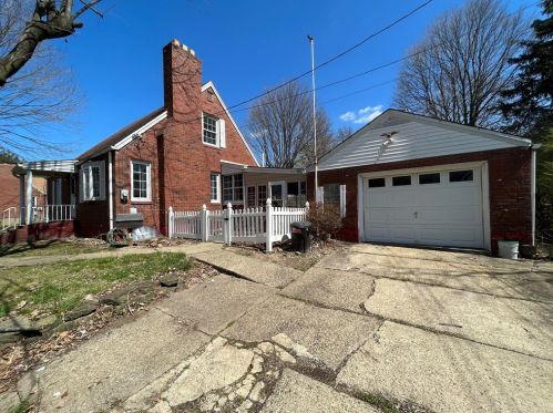 1182 Hunter Rd, Verona, PA 15147-2645