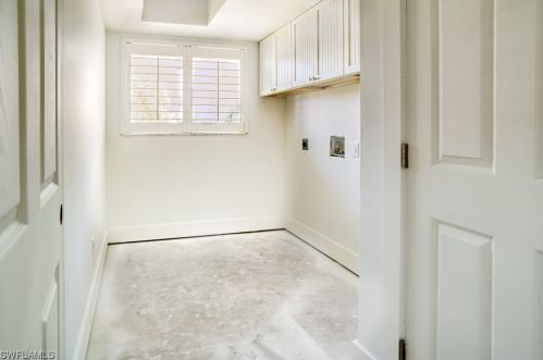 1224 Kittiwake Cir, Sanibel FL  33957-3608 exterior