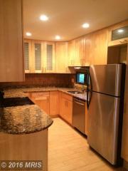 11301 Gatesborough Ln, Herndon VA  20191-3605 exterior