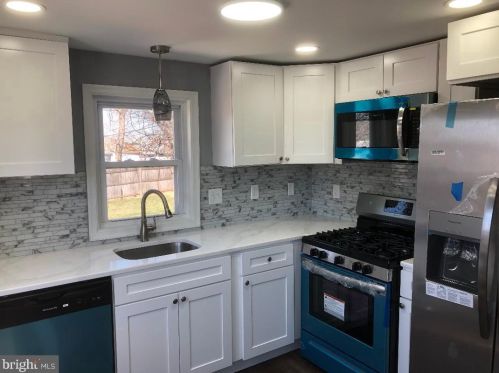 105 Stanley Ln, New Castle, DE 19720-2739