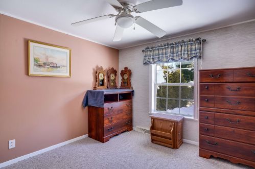 22 Great Brook Dr, Belmont NH  03220-4403 exterior