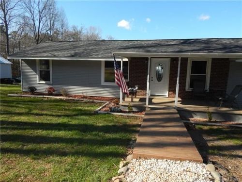 1109 Lakehill Rd, Charlotte, NC 28214-8007