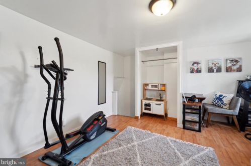 726 Earp St, Philadelphia PA 19147-5807 exterior