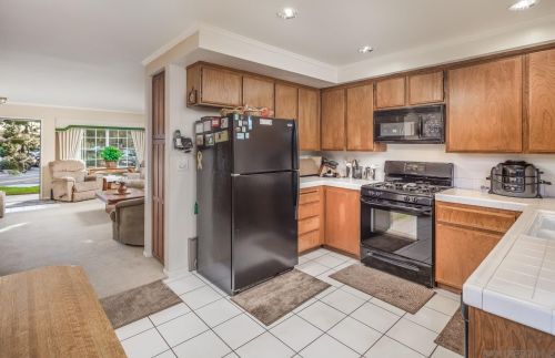 3733 Caminito Carmel Lndg, San Diego CA  92130-2517 exterior