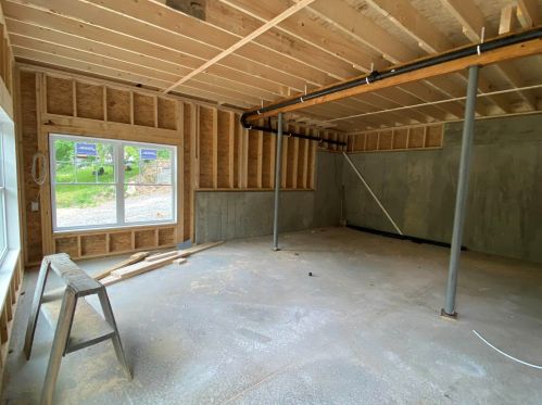 46 Lovell Rd, Stratham NH  03885-2218 exterior