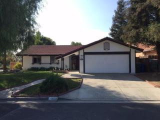 3527 Saratoga Ave, Fresno CA  93722-6352 exterior