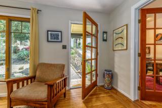 8048 Greenly Dr, Oakland, CA 94605-3641