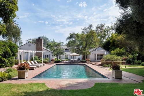 1564 Ramona Ln, Santa Barbara CA  93108-2634 exterior