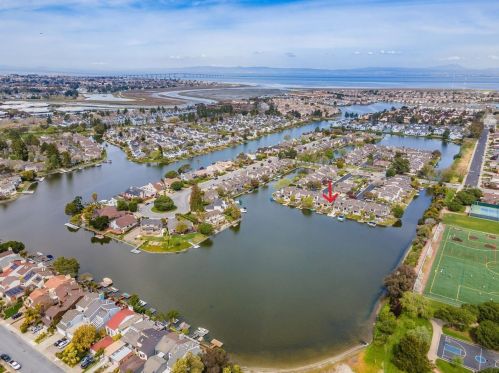 15 Spinnaker Pl, Redwood City, CA 94065-1255