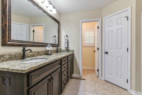 73 10th St, Shalimar FL  32579-1553 exterior