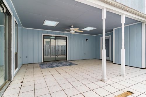 935 Holbrook Cir, Fort Walton Beach FL  32547-6733 exterior
