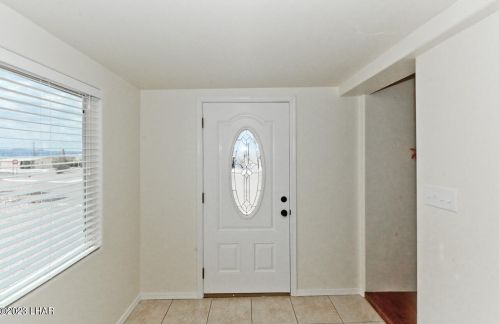 3042 Lake Cir, Lake Havasu City, AZ 86404-9556