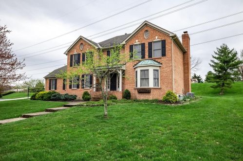 2181 Heather Hill Blvd, Cincinnati, OH 45244-2663