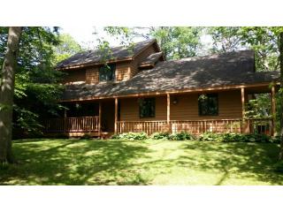 22801 Penn Ave, Lakeville, MN 55044-8228
