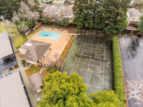 542 Arcadia Dr, Vacaville CA  95687-3354 exterior