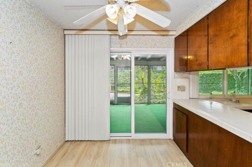 5576 Inner Circle Dr, Riverside CA  92506-3617 exterior