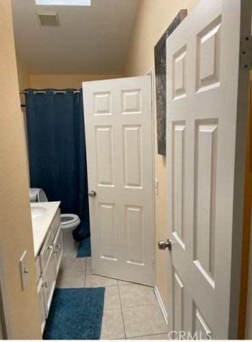 45112 Colleen Dr, Lancaster, CA 93535-2786