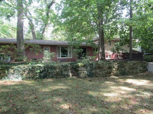 206 Lynwood Dr, Greenville, PA 16125-1312