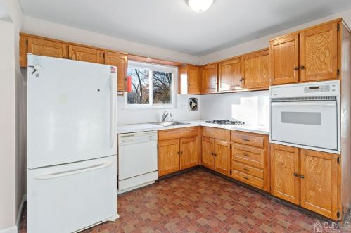 285 Cindy St, Old Bridge NJ  08857-1832 exterior