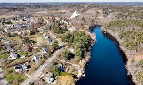 10 Adams Ct, Amesbury, MA 01913-1001