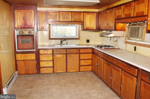 12473 Cumberland Hwy, Orrstown, PA 17244-9696