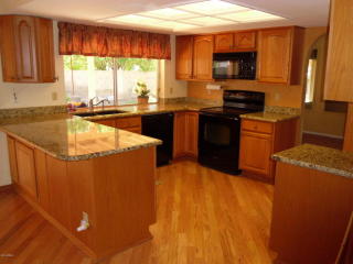 5527 Ironwood Dr, Glendale, AZ 85302-2111