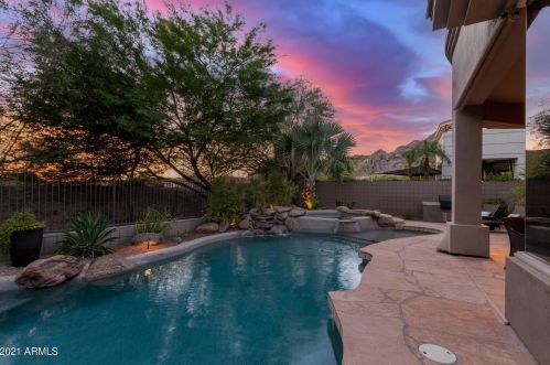6508 25th Way, Phoenix AZ  85016-8934 exterior