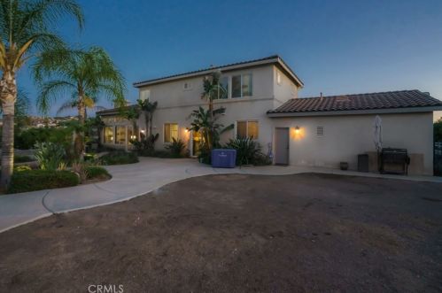 17732 7 Spg Way, Riverside CA 92504-9459 exterior