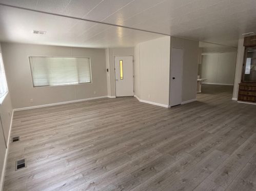 6612 Silver Springs Ct, Citrus Heights, CA 95621-3548