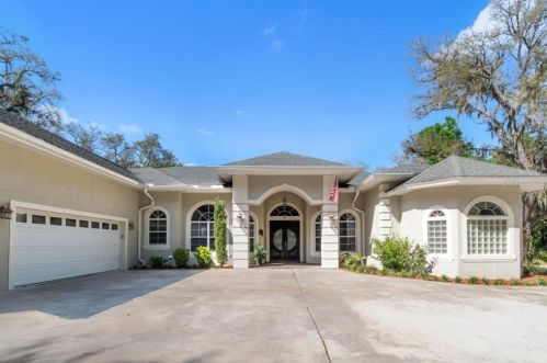 6302 Lakeville Rd, Orlando, FL 32818-8817