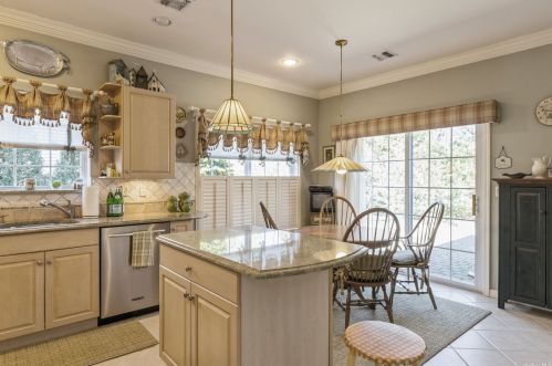 22 Golden Spruce Dr, Baiting Hollow NY  11933-1490 exterior