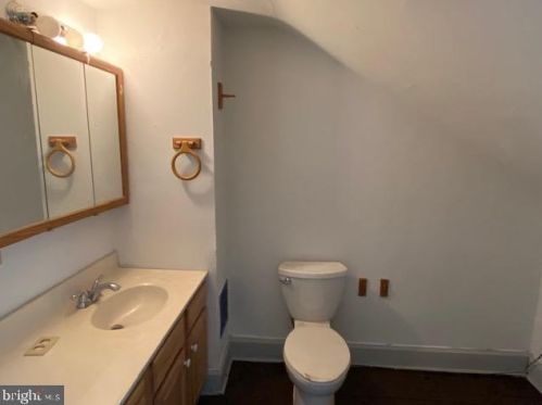 2400 Reel St, Harrisburg PA  17110-1923 exterior