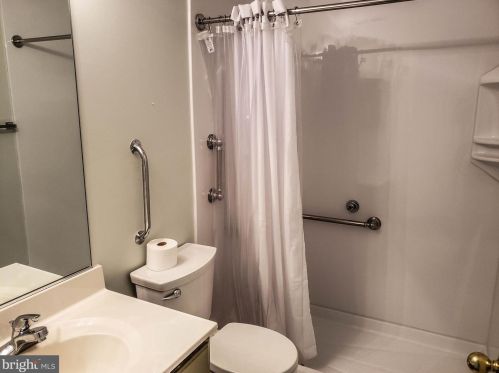 3810 Rolling Hills Dr, Upton PA  17225-8392 exterior