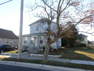 3709 Park Blvd, Wildwood Crest, NJ 08260-2041