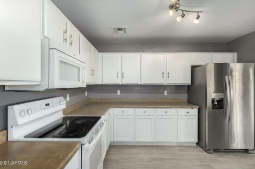 22016 Solano Dr, Buckeye AZ  85326-5927 exterior